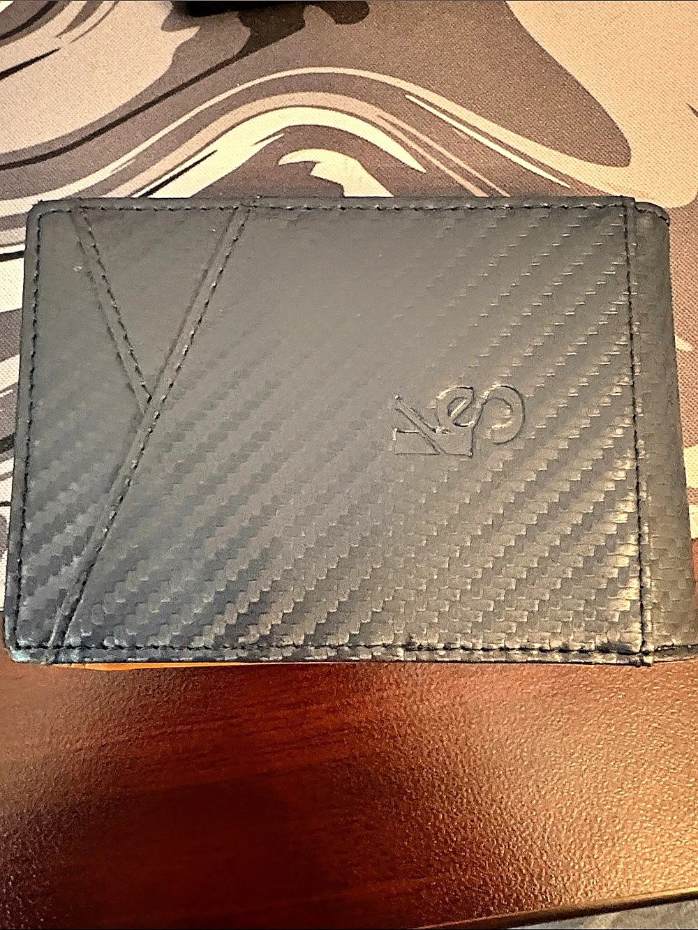Carbon-Fiber Texture Wallet in Blue & Tan